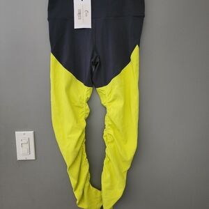 Zyia Neon Yellow Parallel Luxe Hi-Rise 7/8 24"  Size 4